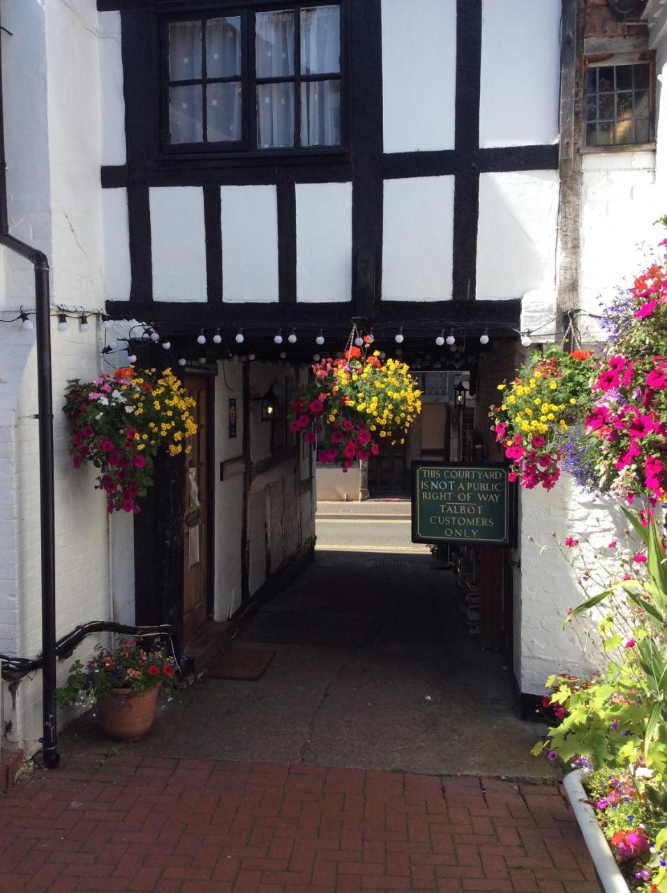 The Talbot Inn Much Wenlock Exterior photo